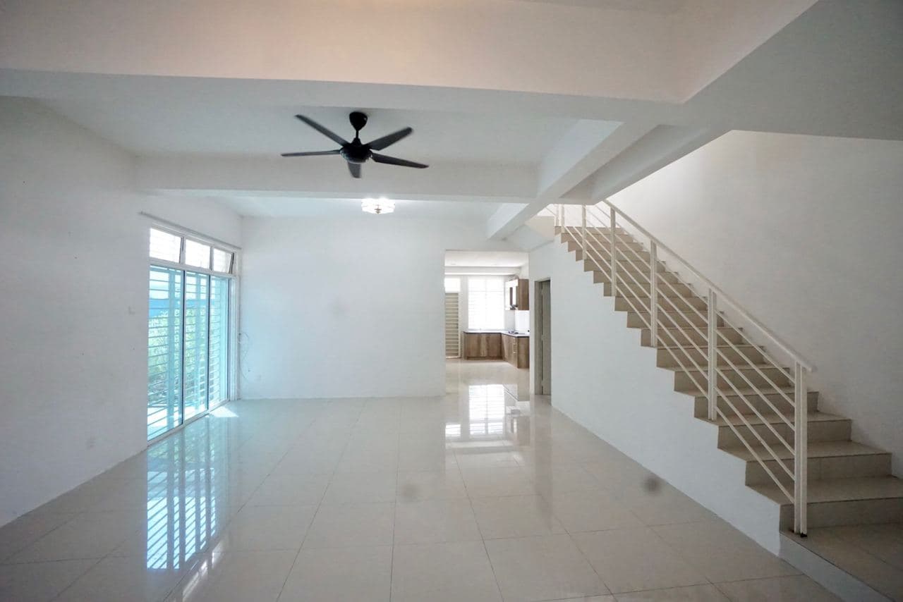 2 STOREY SEMI D ROYAL GARDEN, BANDAR SAUJANA PUTRA - photo 4