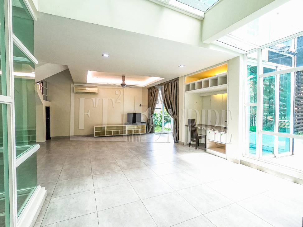 3 Sty Semi D Villa in Putramas Seksyen 7 Shah Alam - photo 8