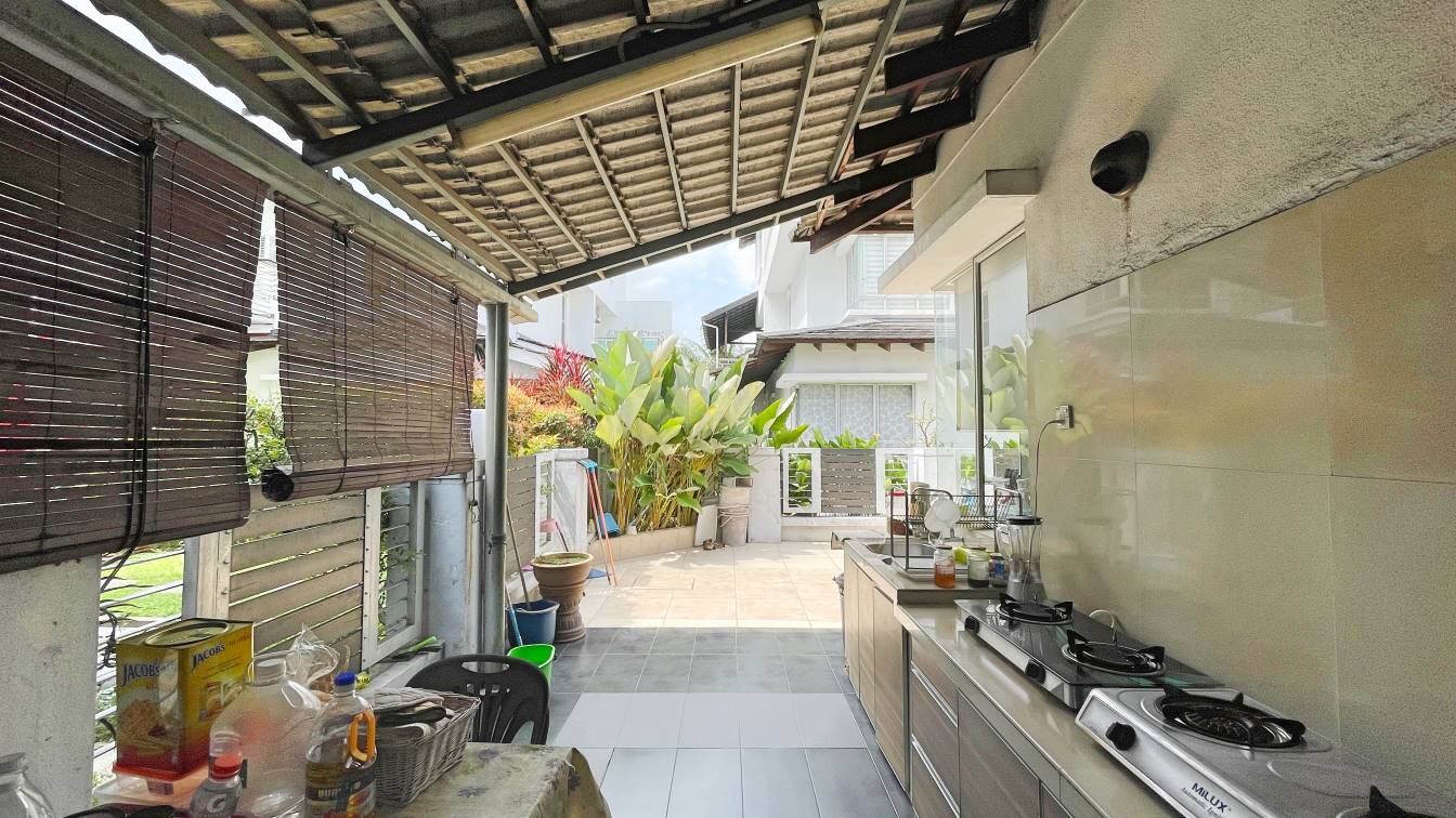 3 Storey Semi D at Laman Seri Seksyen 13 Shah Alam - photo 3