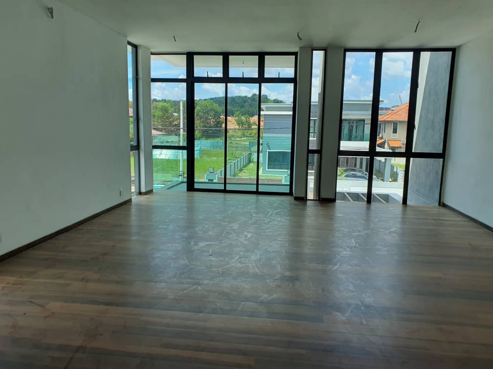 2 and half Sty Bungalow Taman Universiti Kajang - photo 4