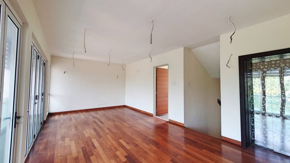 3 Storey Semi Detached at Temasya Citra - photo 3