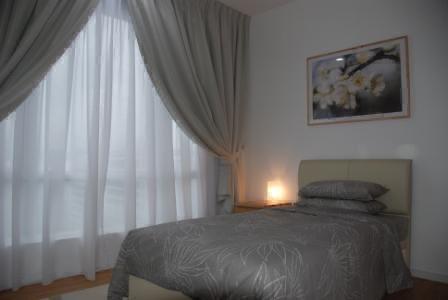 Bintang Goldhill - photo 5