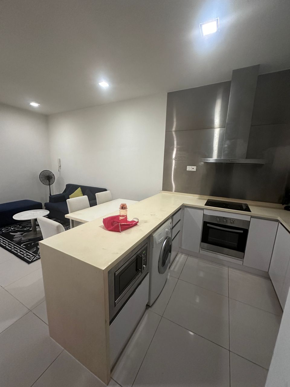 Camellia Serviced Suites - photo 2