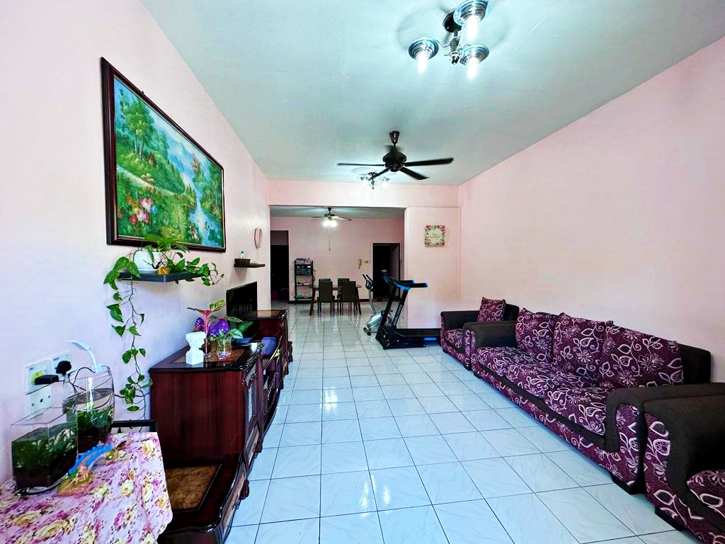 KOTA KINABALU, THE COLONNADES CONDOMINIUM - photo 2