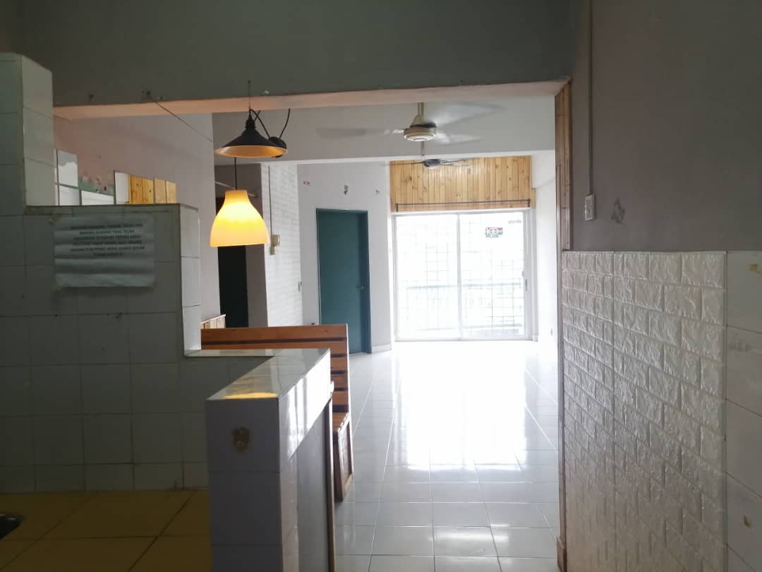 TOP FLOOR WITH LIFT Teratai Mewah Condo Setapak KL - photo 2