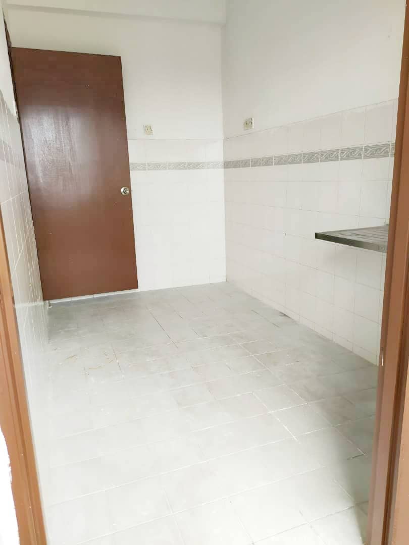 Apartment Mutiara Serdang, Seri Kembangan - photo 3