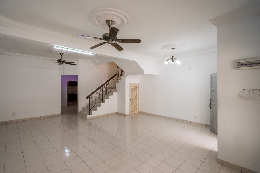 Terrace House Taman Pelangi Semenyih, Selangor - photo 2