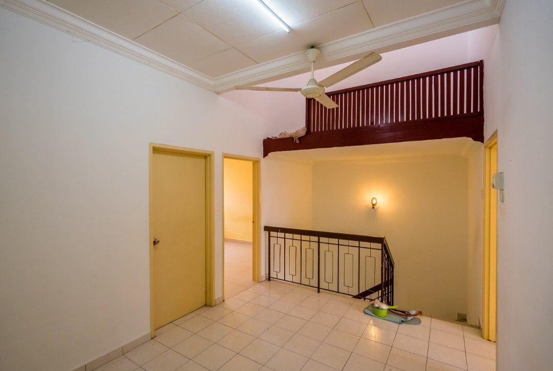 Terrace House Taman Pelangi Semenyih, Selangor - photo 4