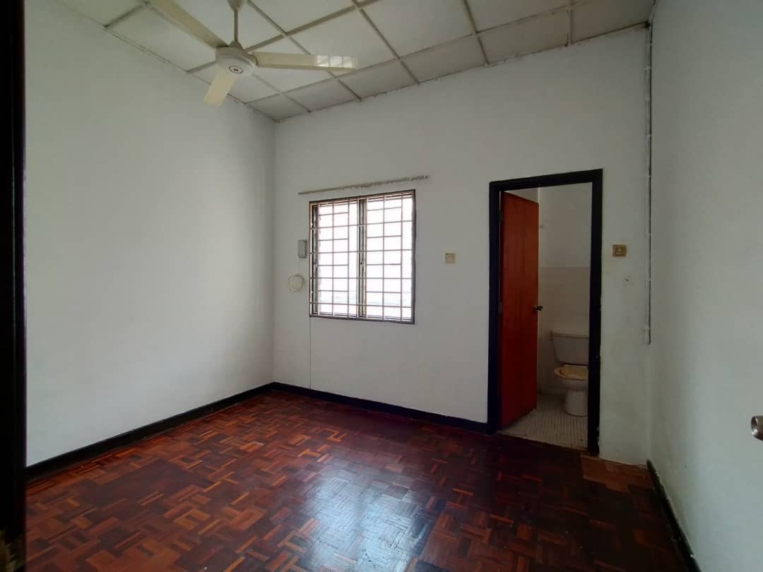 Double Storey Seksyen 3 Bandar Baru Bangi Selangor - photo 5