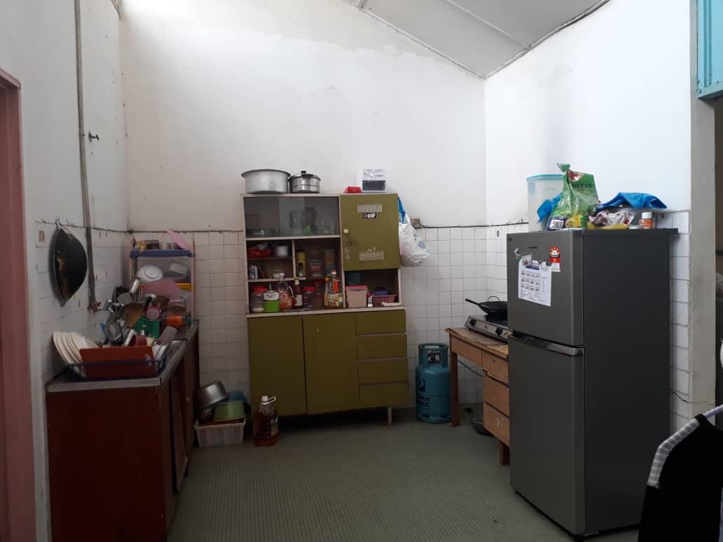 Single Storey Seksyen 10, Shah Alam, Selangor - photo 4