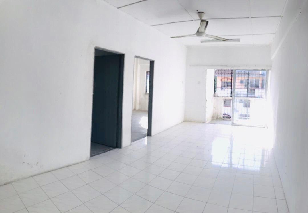 Taman Setia Balakong Apartment, Seri Kembangan - photo 2