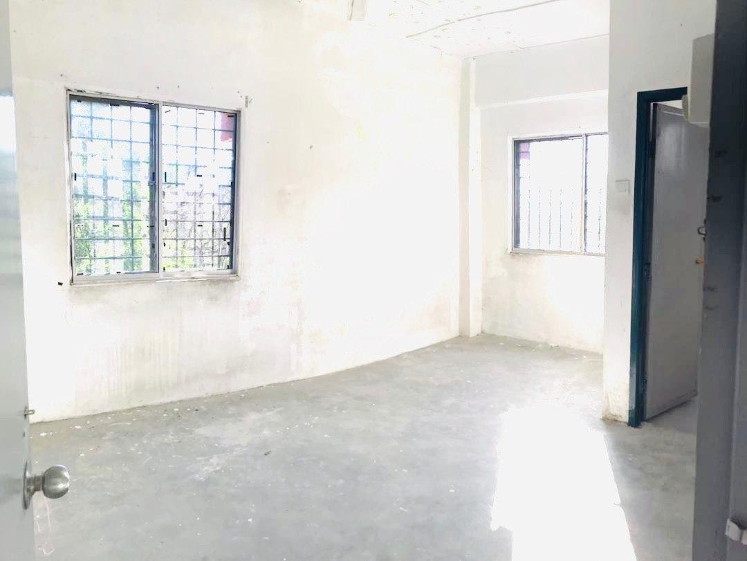 Taman Setia Balakong Apartment, Seri Kembangan - photo 3