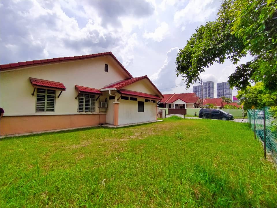 Single Storey Taman Dato Demang Equine Park - photo 4