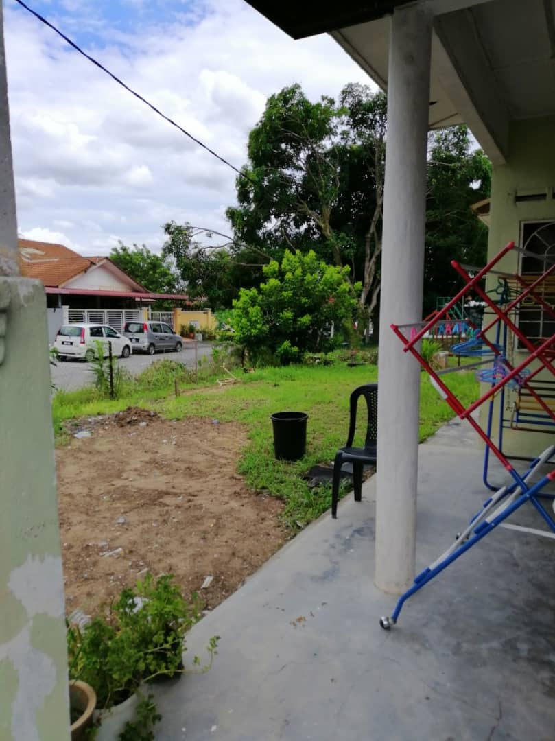 Corner Lot Single Storey Bandar Rinching Seksyen 1 - photo 4