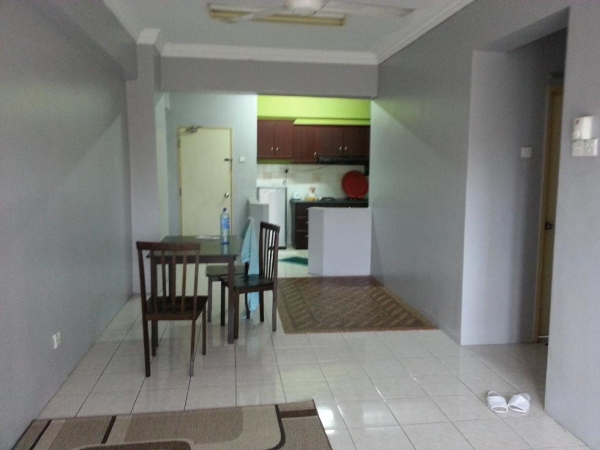 Corner Lot Apartment Vista Seri Putra, Kajang