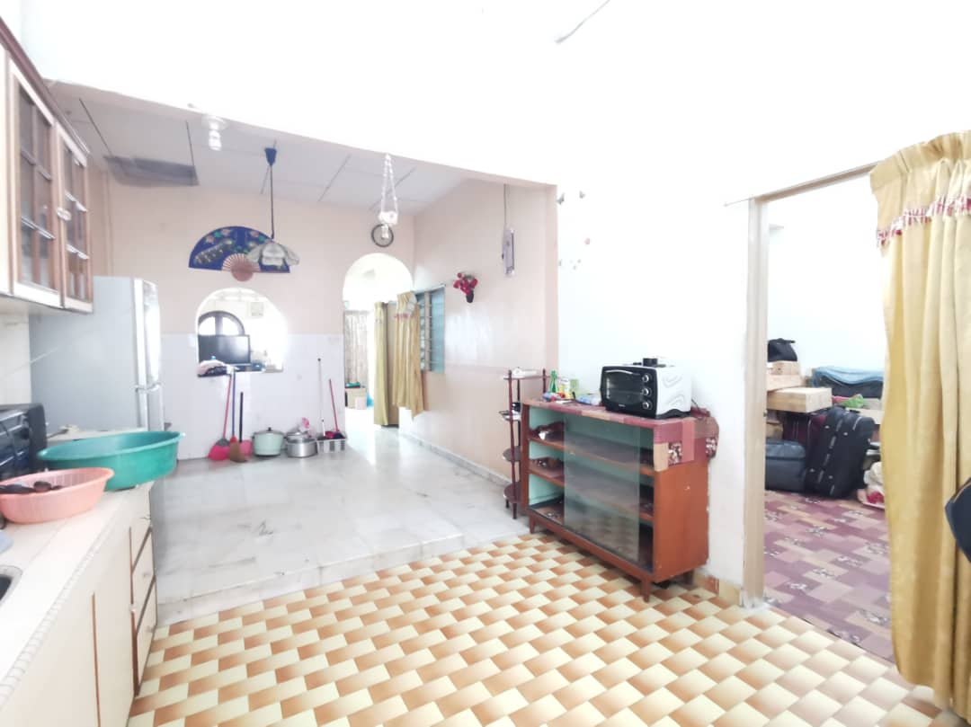 Single Storey Taman Sahabat Semenyih, Selangor - photo 3