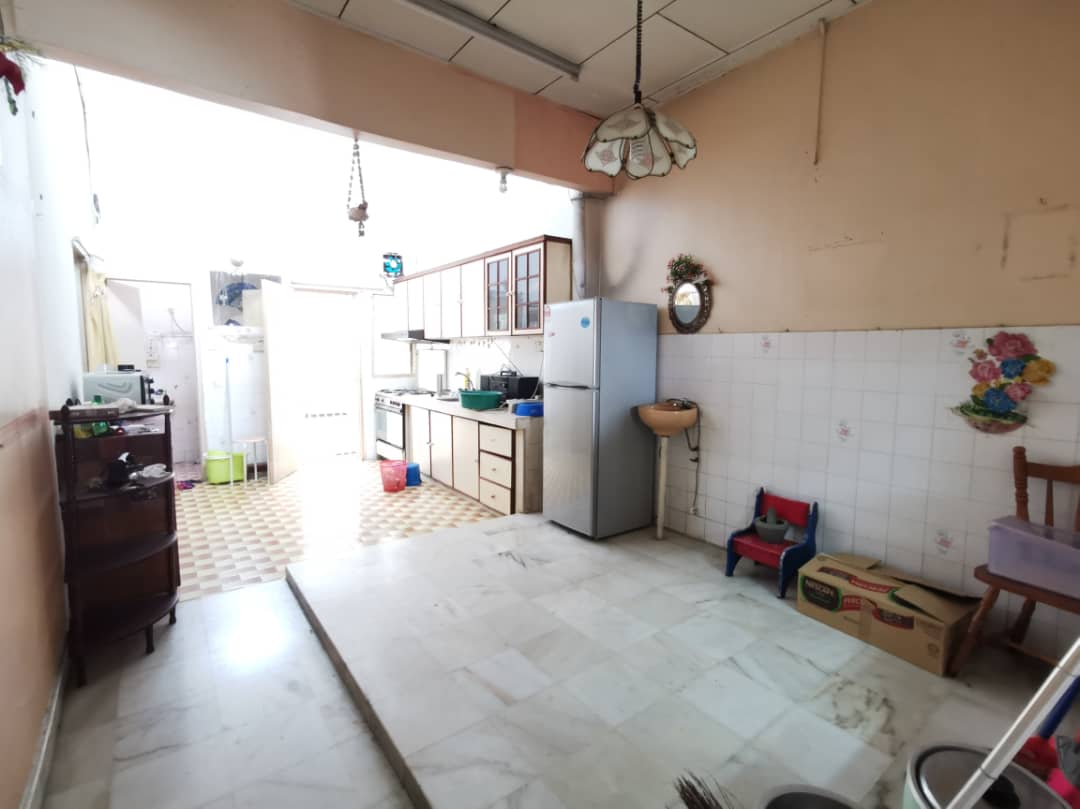 Single Storey Taman Sahabat Semenyih, Selangor - photo 4