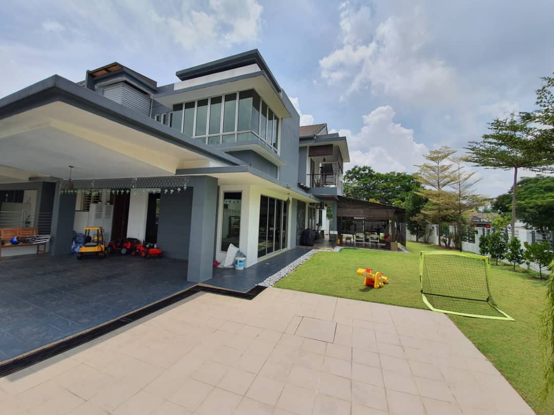 Corner Lot Double Storey Alam Impian, Selangor - photo 1