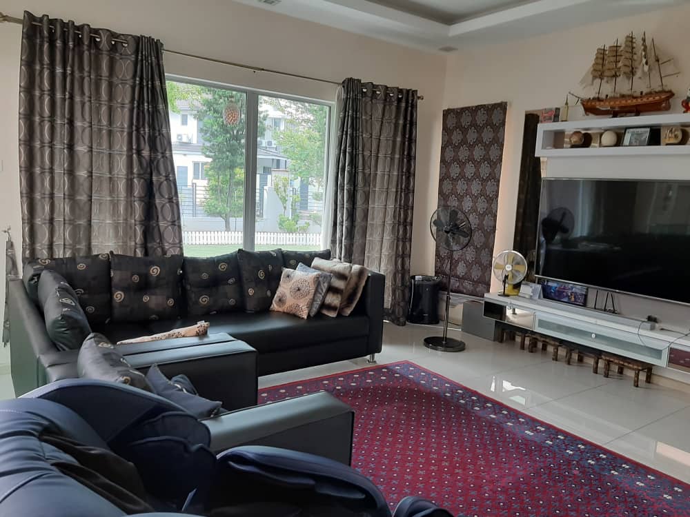Corner Lot Double Storey Alam Impian, Selangor - photo 2