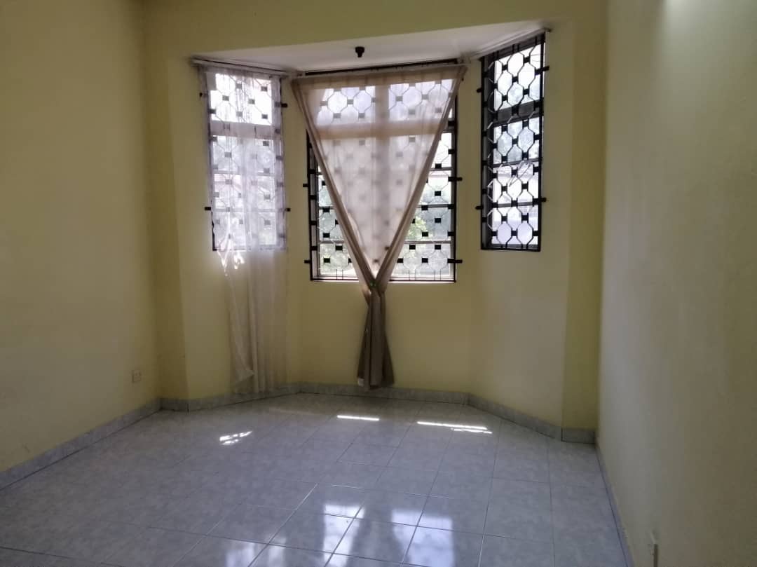 Double Storey Jalan Ampangan, Seksyen 8 Shah Alam - photo 5