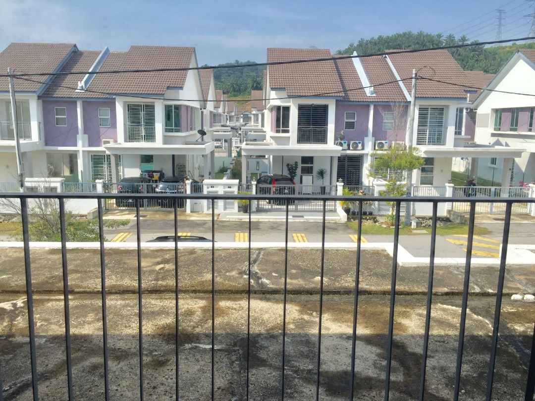 Double Storey Bayu Suria Puncak Alam, Selangor - photo 5