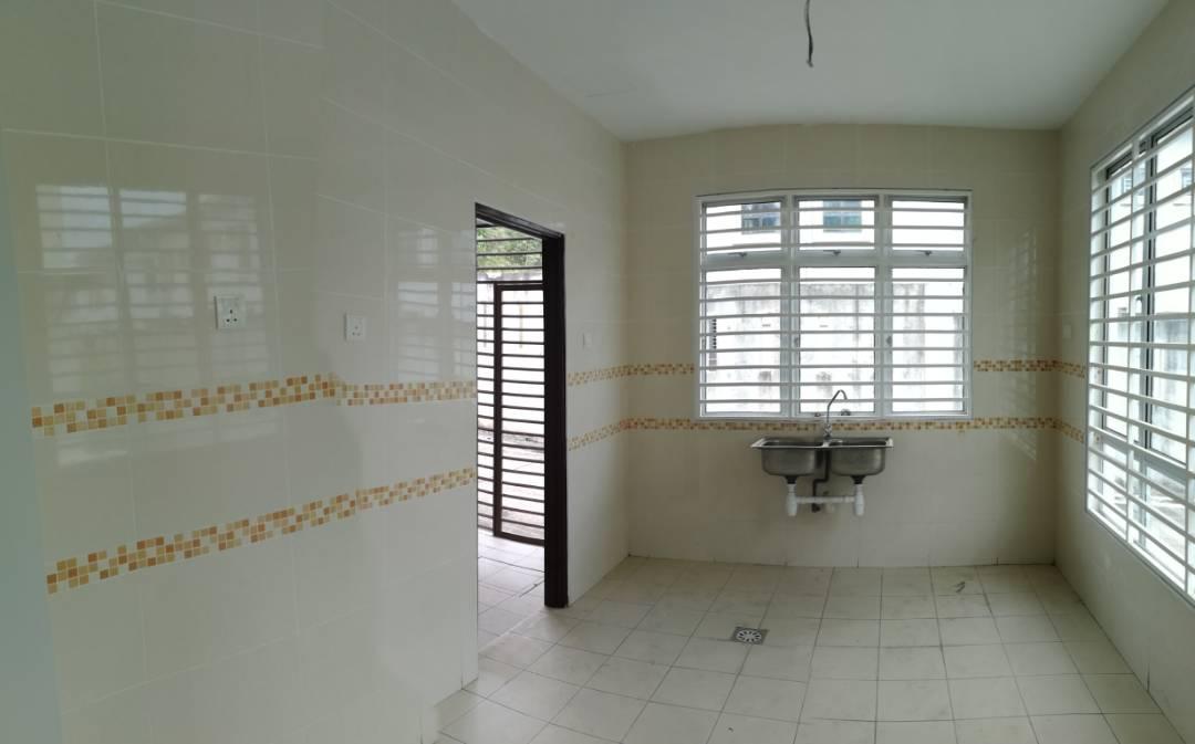 End Lot 2 Storey Taman Bukit Citra Aria Park Nilai - photo 4