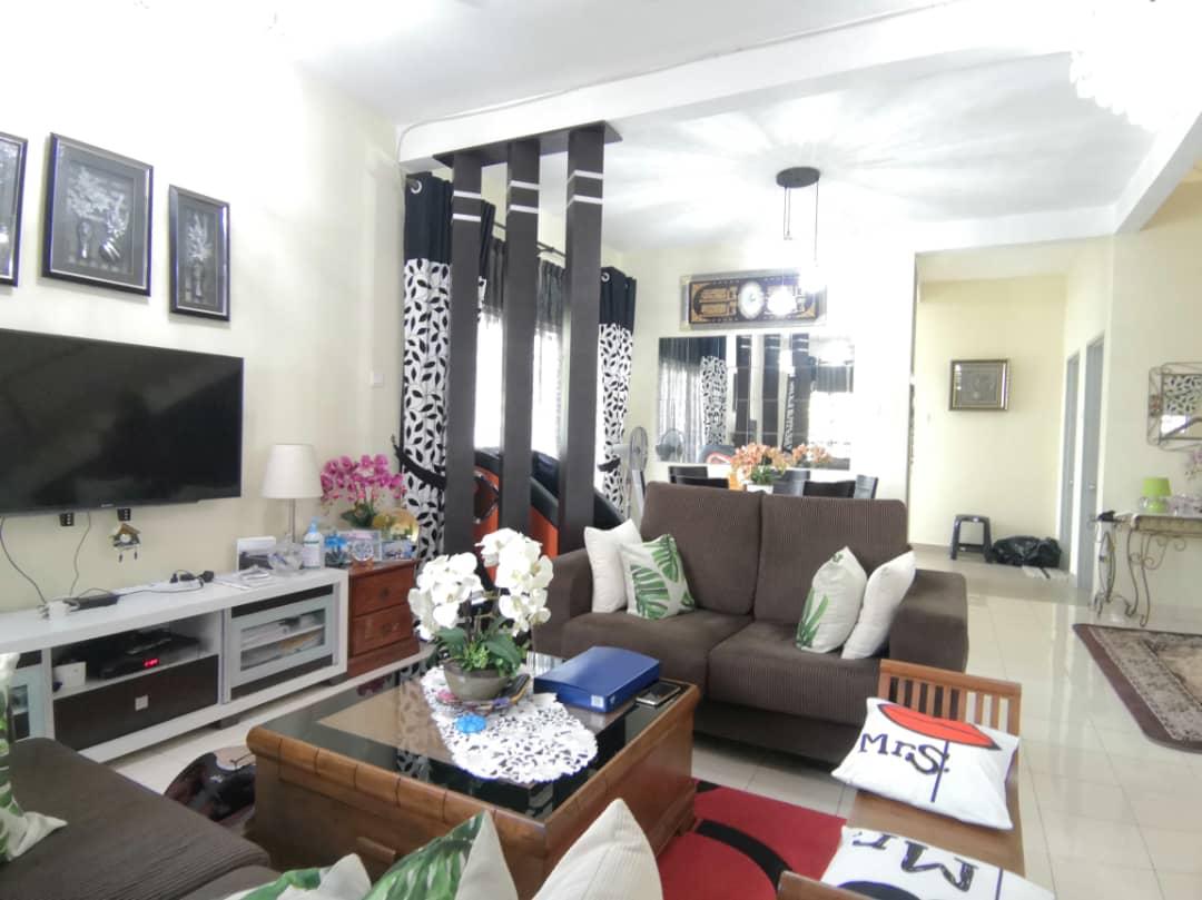 End Lot 2 Storey Jalan Timur Bandar Enstek Nilai - photo 2