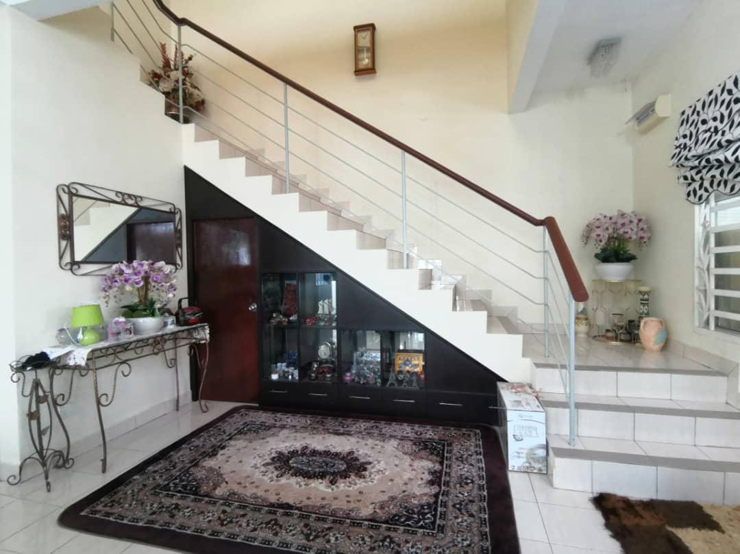 End Lot 2 Storey Jalan Timur Bandar Enstek Nilai - photo 3