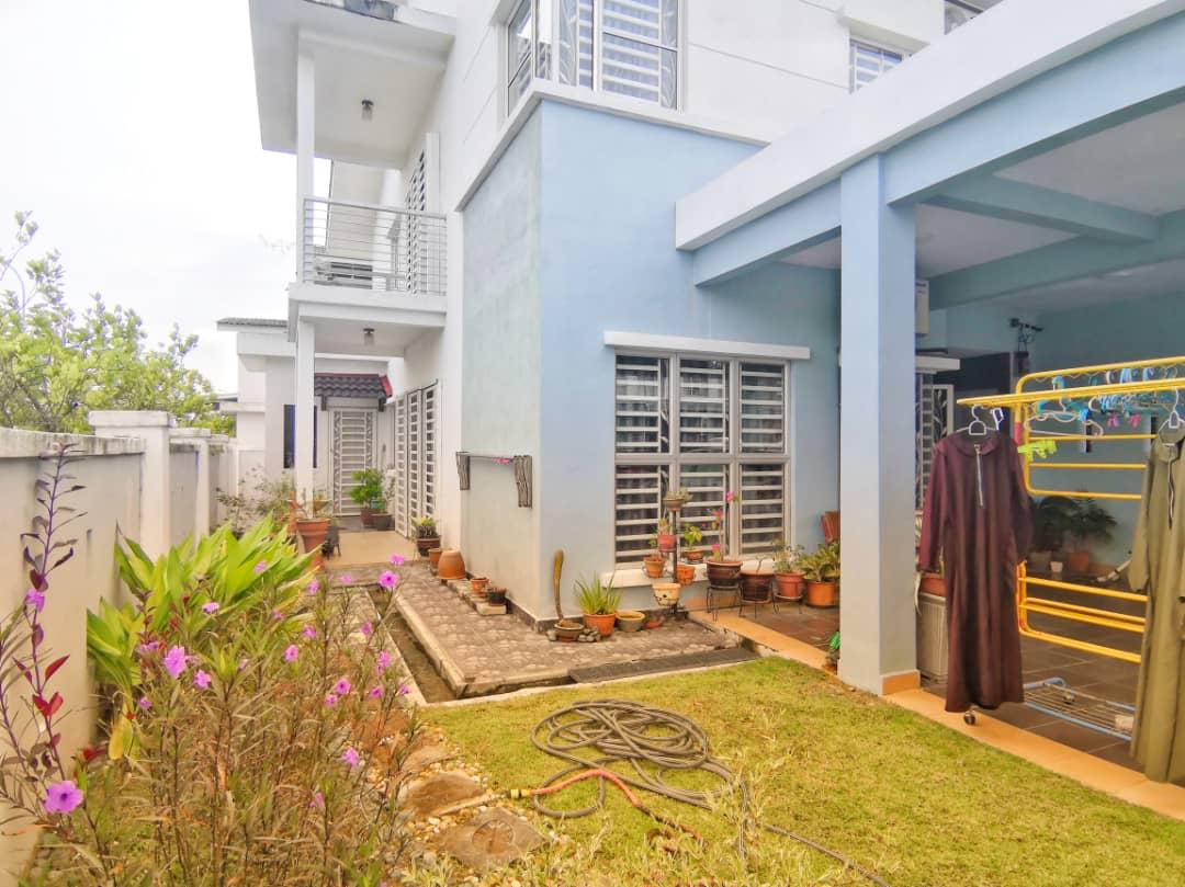 End Lot 2 Storey Jalan Timur Bandar Enstek Nilai - photo 6