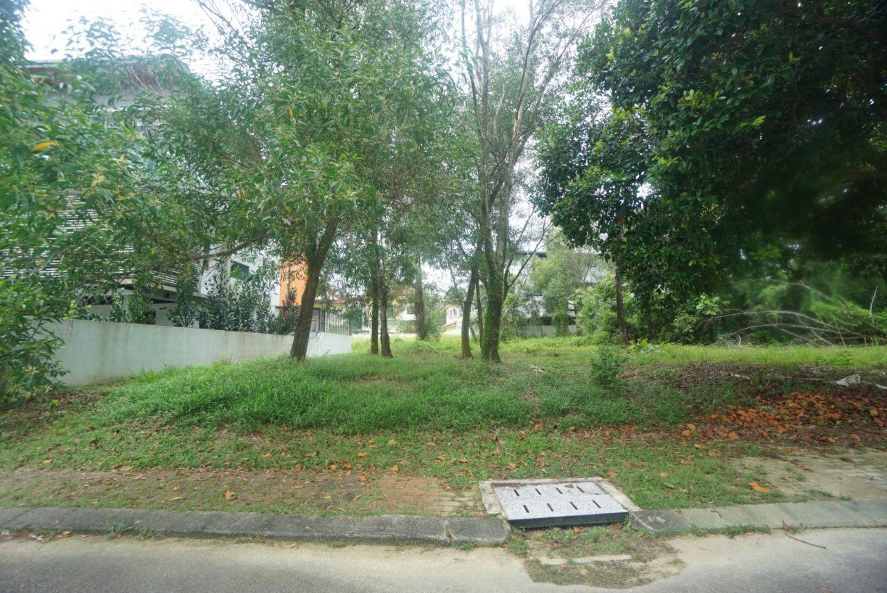 Bungalow Lot Jalan Mihrab, Bukit Jelutong - photo 2