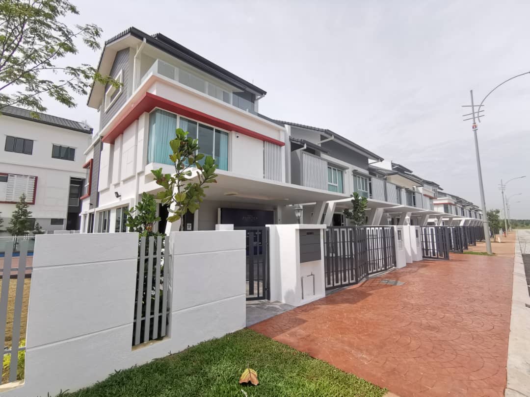 Triple Storey Link Terrace House Aurora Cyberjaya - photo 2