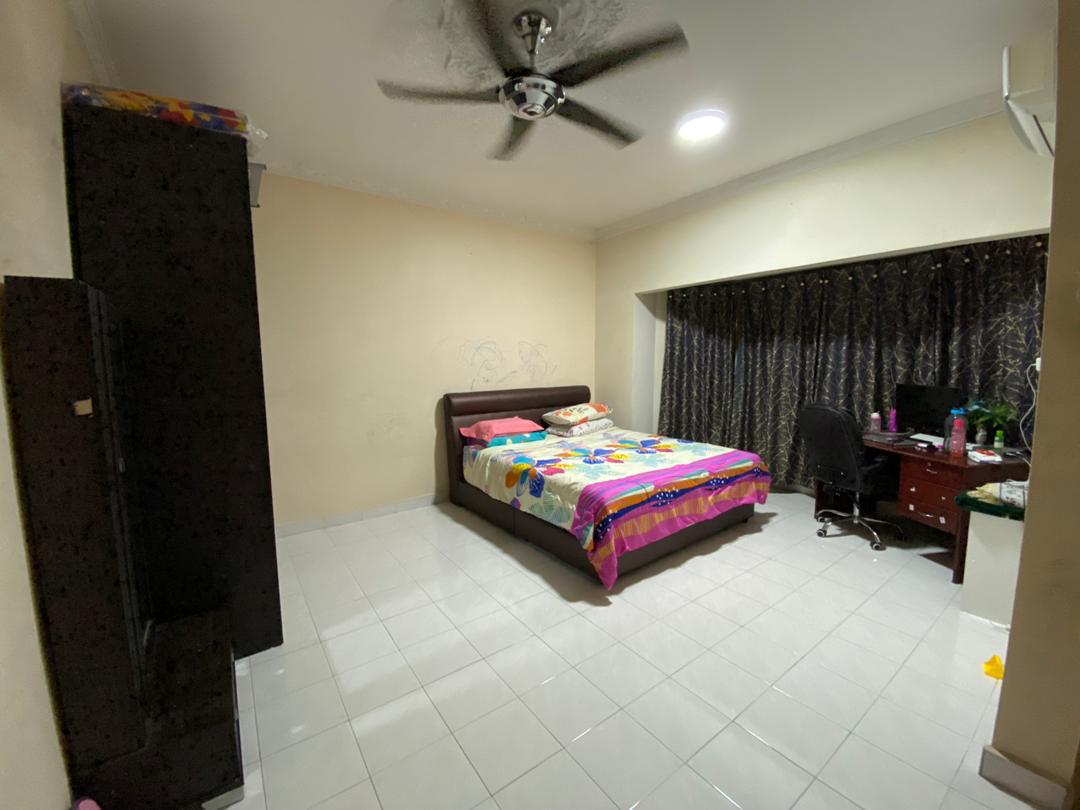 End Lot 2 Storey Seksyen 8, Bandar Baru Bangi - photo 4