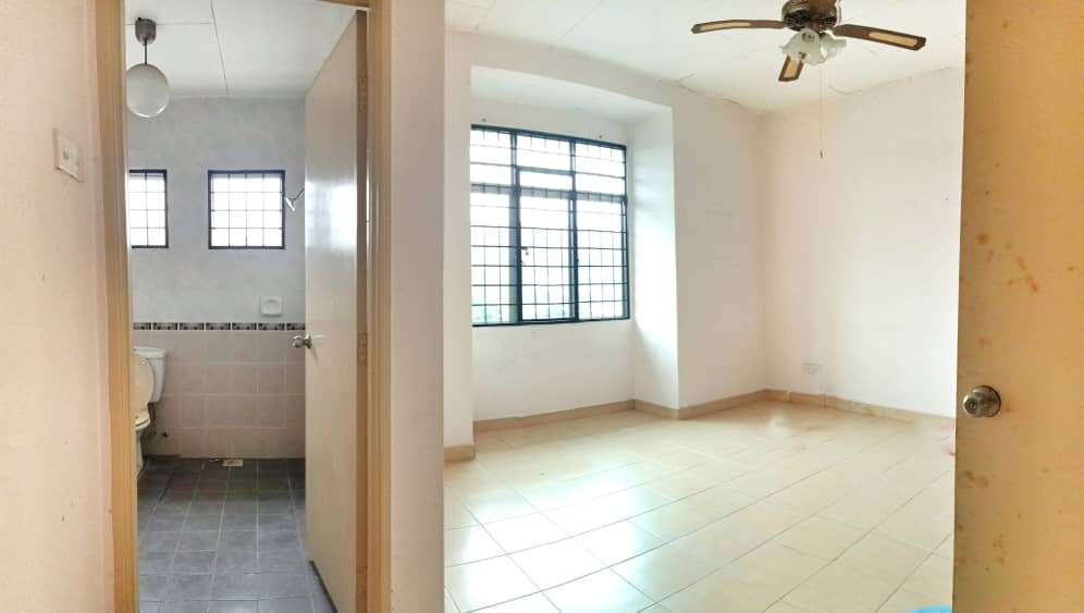 End Lot Double Storey Desa Coalfield, Sungai Buloh - photo 4