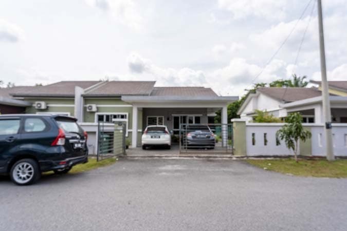 Single Storey Semi D Desa Salak Pekerti, Sepang