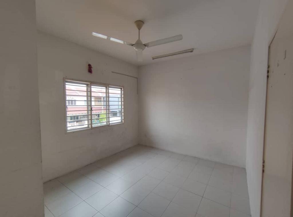 Double Storey Bandar Saujana Putra, Kuala Langat - photo 3