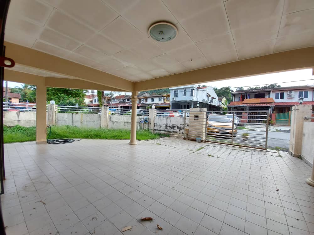 Coner Lot 2 Storey Jalan F4 Taman Melawati KL - photo 9