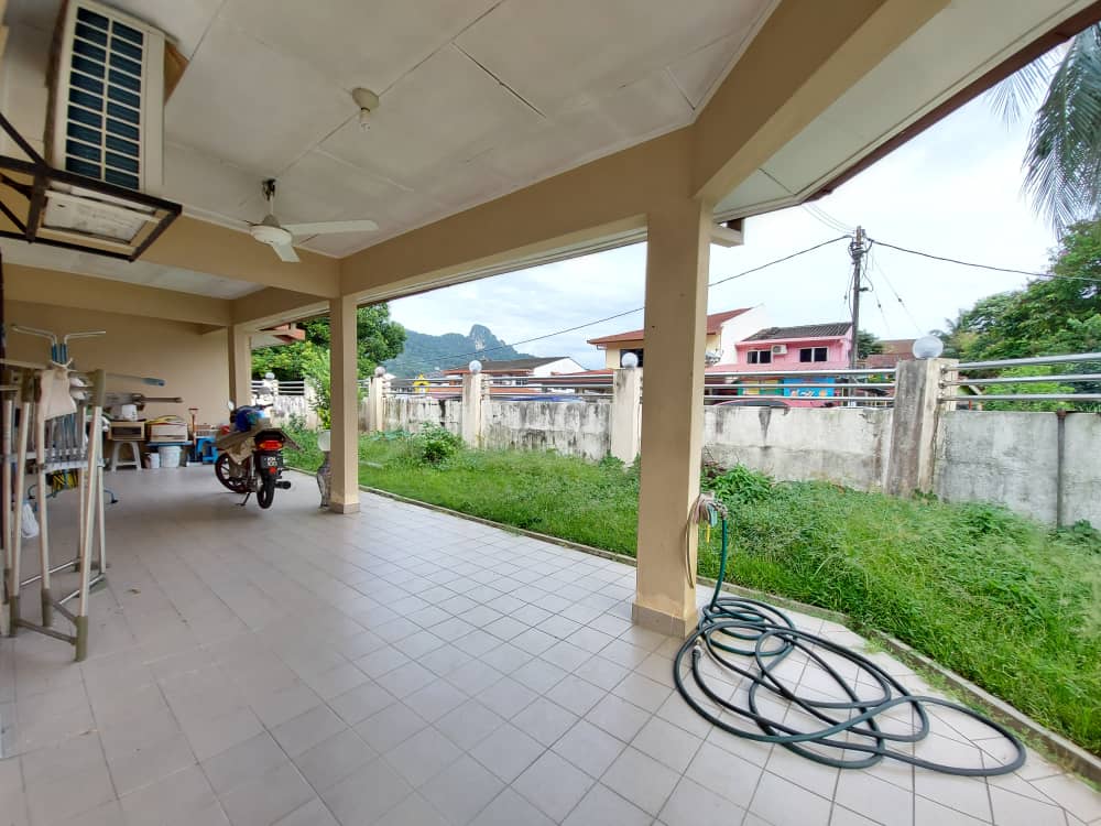 Coner Lot 2 Storey Jalan F4 Taman Melawati KL - photo 10