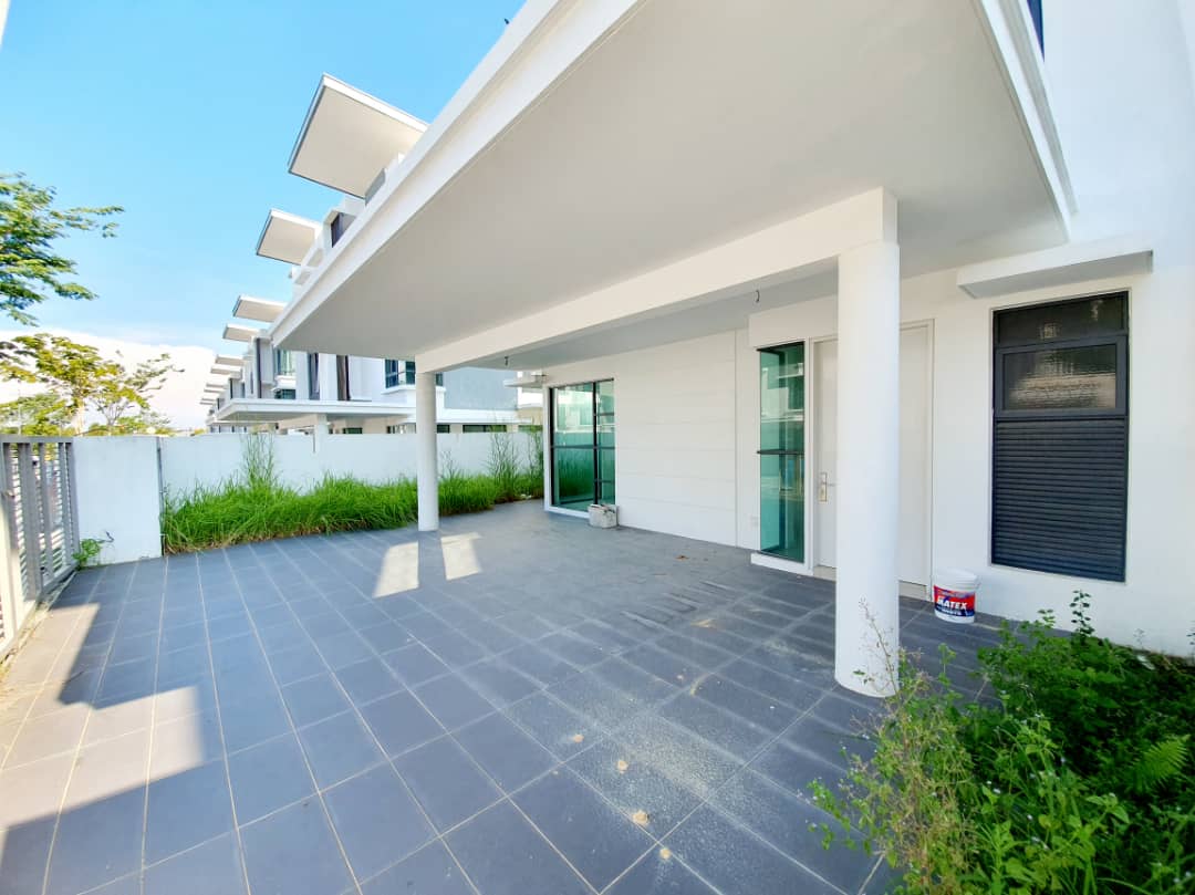 3 Storey Semi D House, Lambaian Residence Bangi - photo 9