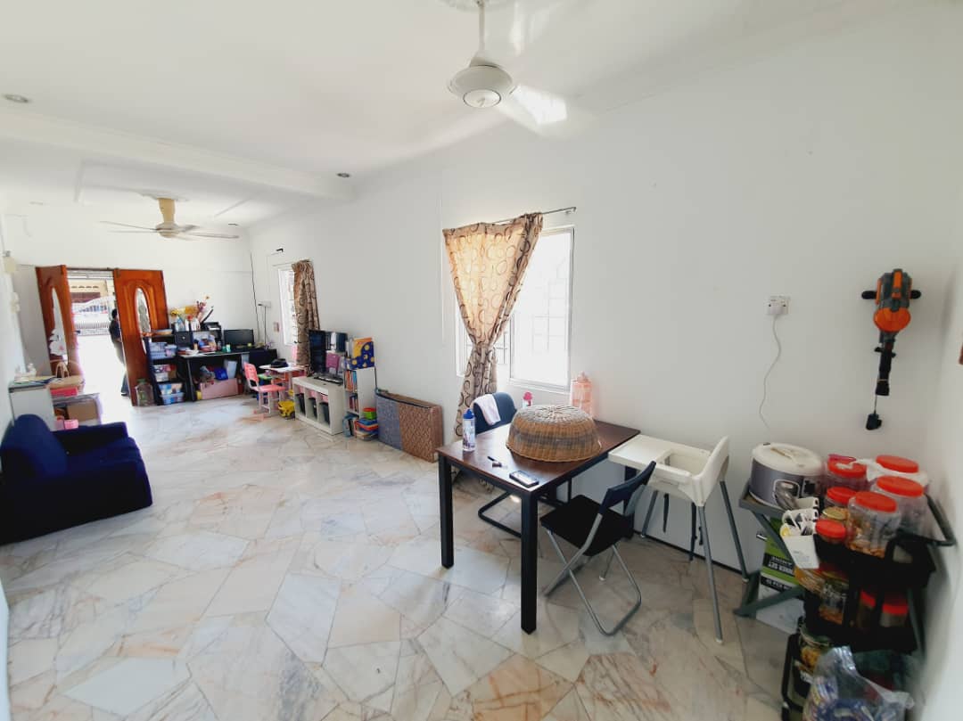 Corner Lot Single Storey Taman Sri Intan Seksyen 7 - photo 2