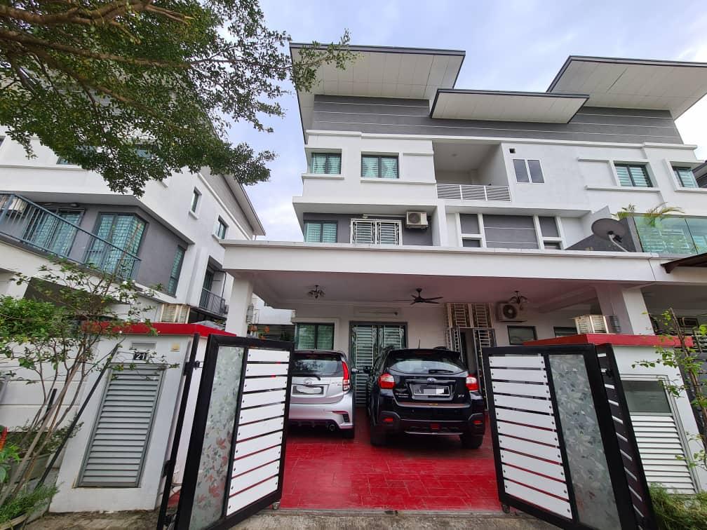 3 Storey Semi D Taman Seri Mutiara, Bangi Selangor
