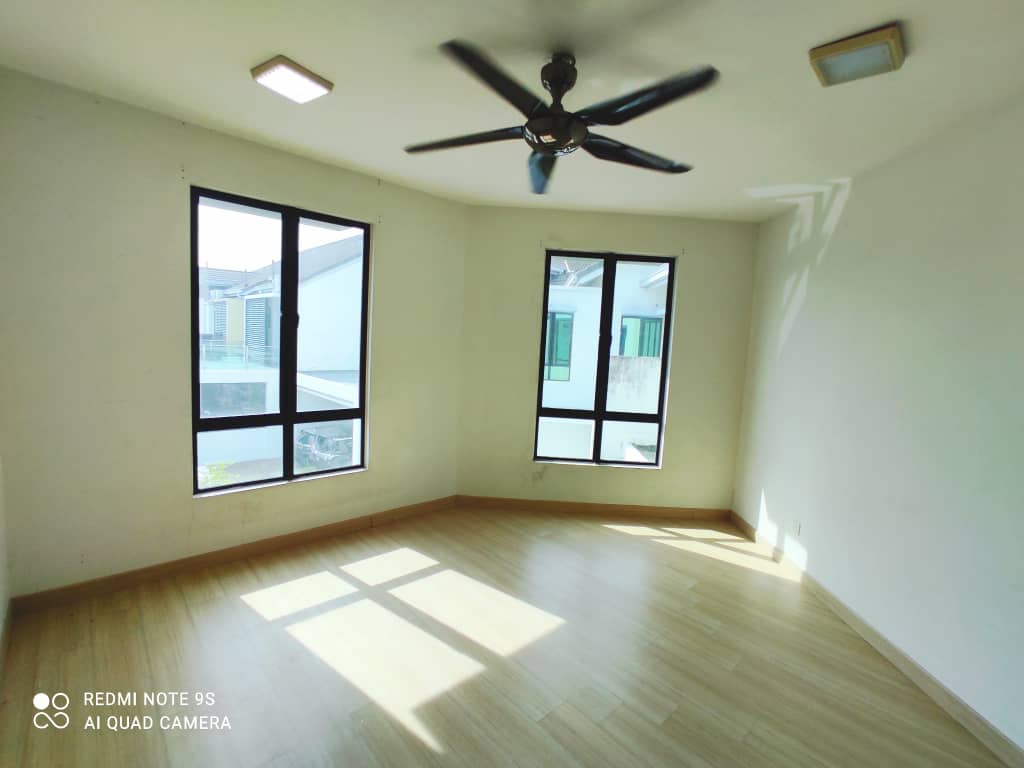 Corner Lot 2 Storey Clover Park Denai Alam - photo 6