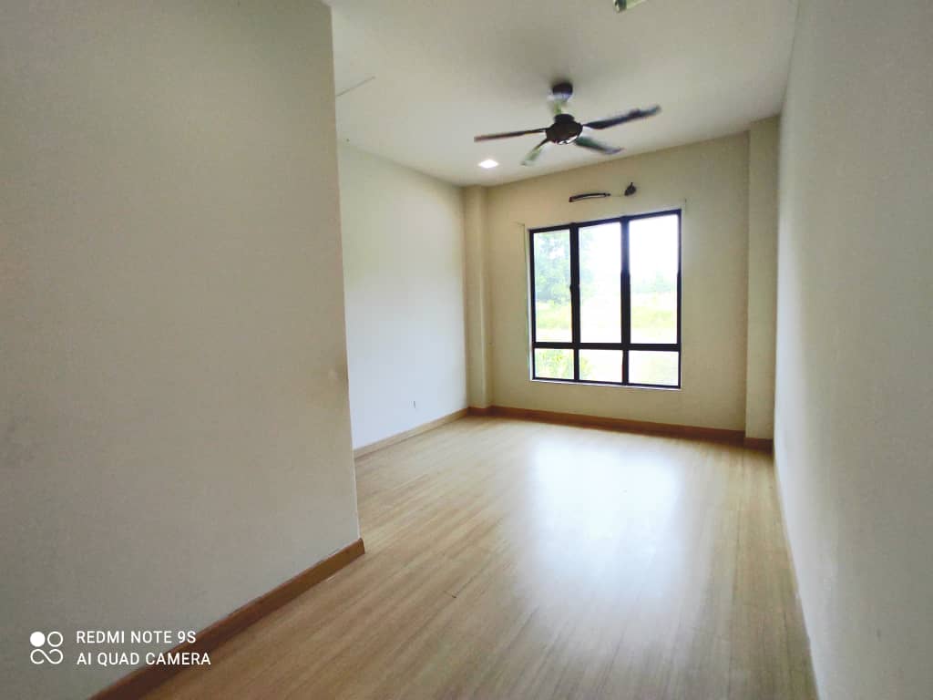 Corner Lot 2 Storey Clover Park Denai Alam - photo 8
