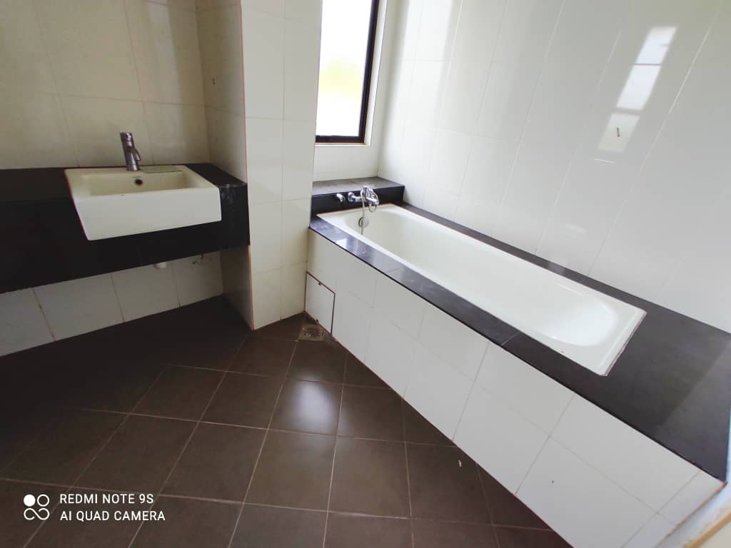 Corner Lot 2 Storey Clover Park Denai Alam - photo 12