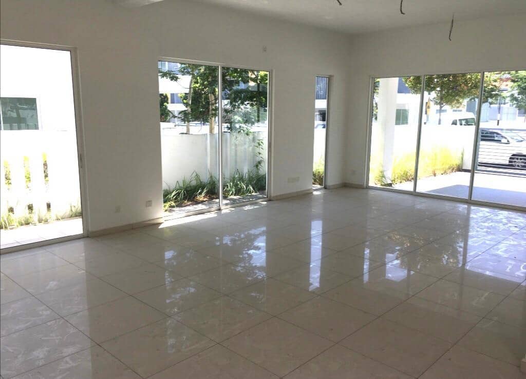 End Lot 3 Storey House Taman Nadayu 92 Kajang - photo 3