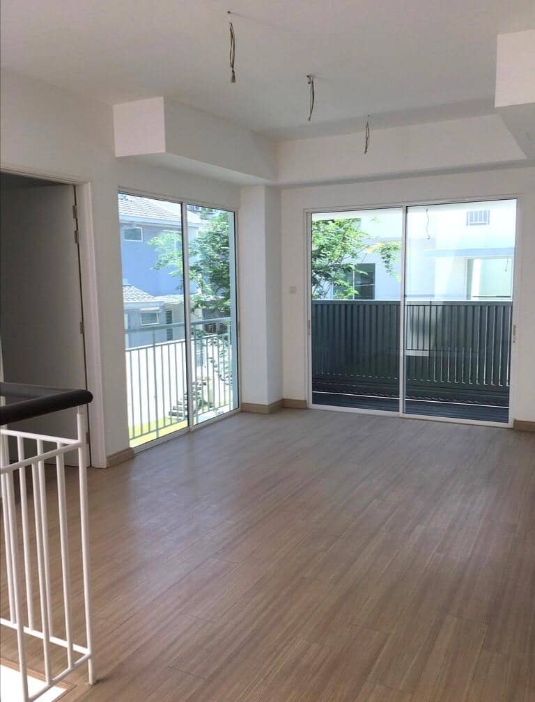 End Lot 3 Storey House Taman Nadayu 92 Kajang - photo 4