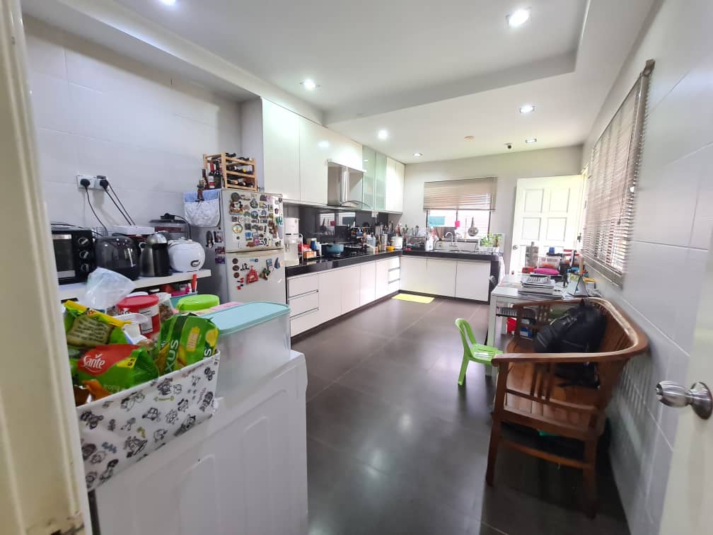 3200 SQFT 2 Storey Semi D Taman Pinggiran Putra - photo 5