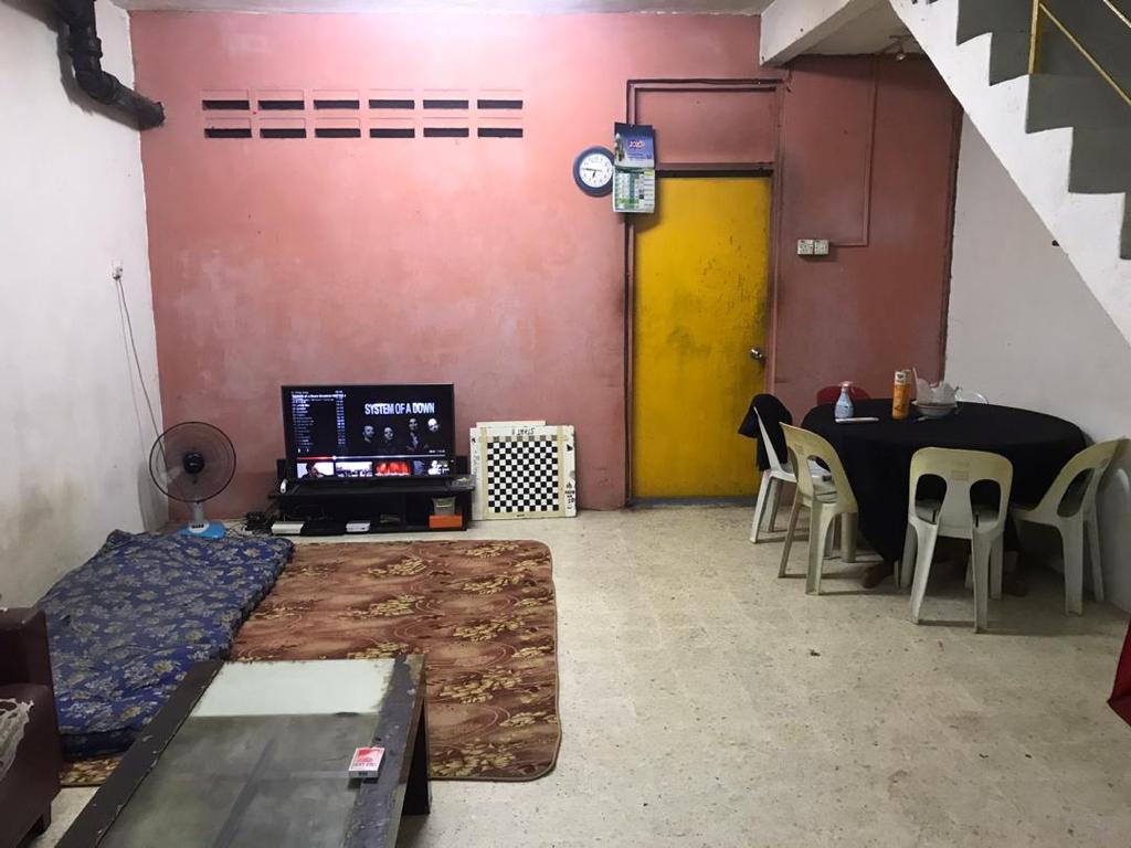 BELOW MARKET  2 Storey Terrace House Sri Rampai - photo 2