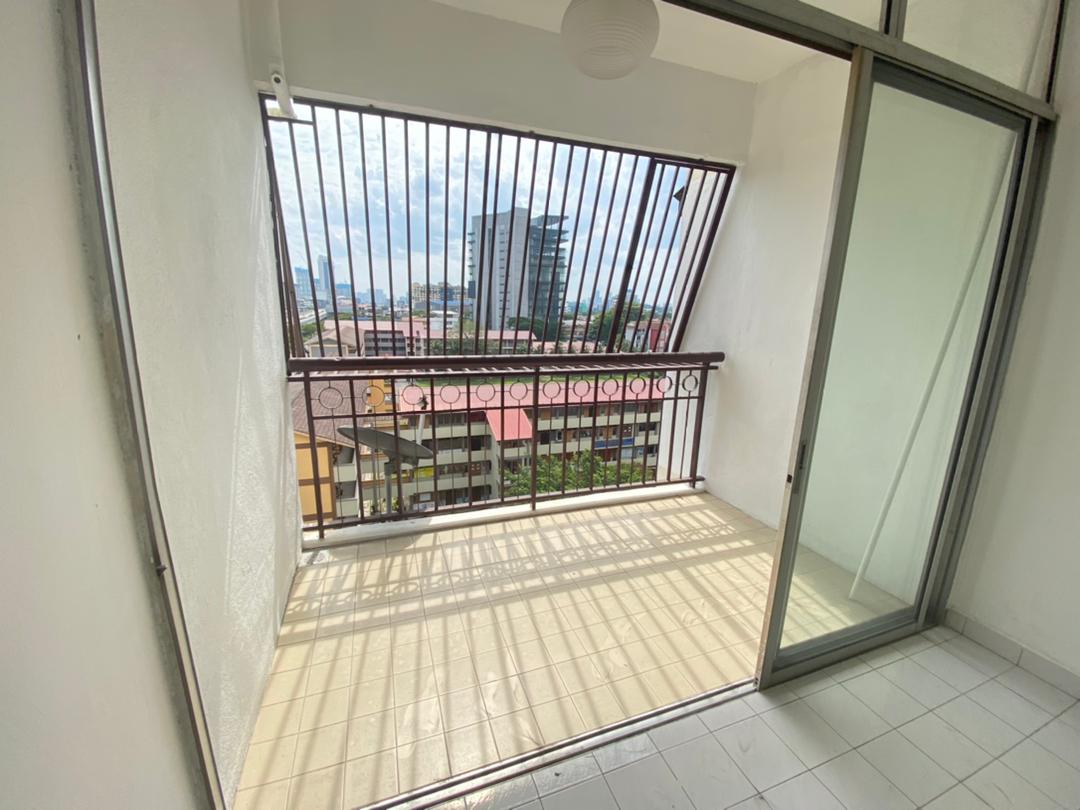 NEW RENOVATION Ixora Apartment Jalan Tun Razak - photo 2