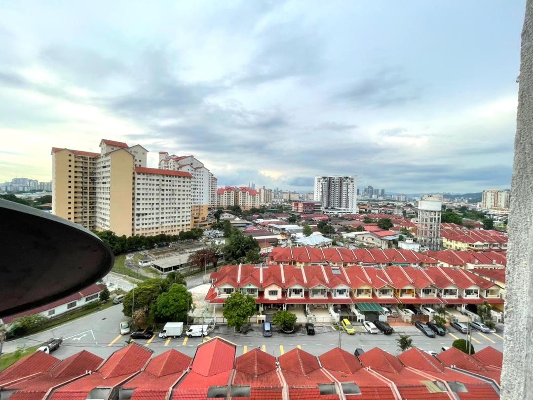 10 BLOCK Pangsapuri Seri Nilam Bandar Baru Ampang - photo 4