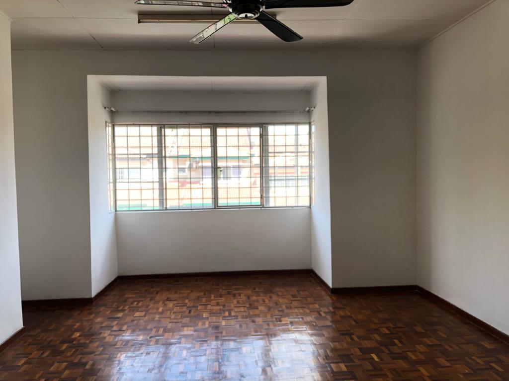 2 Storey House, Taman Puncak Kinrara,Puchong - photo 5